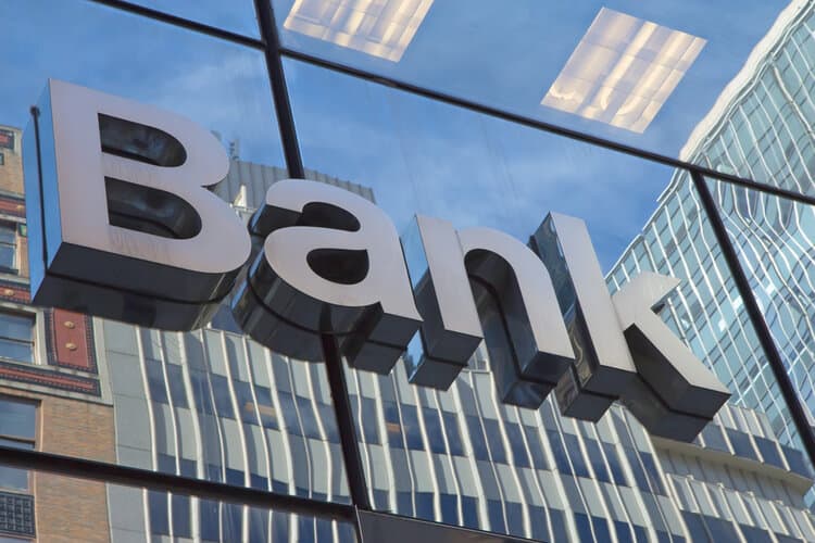 Bank in Canada for International students