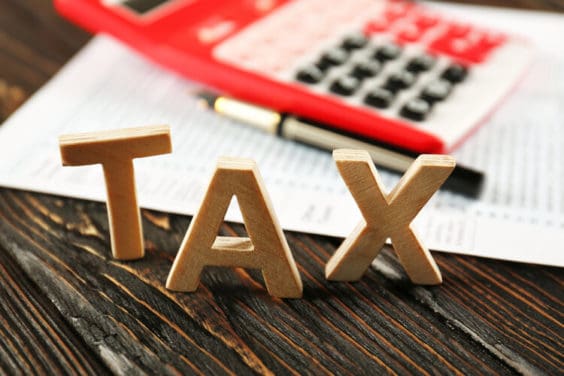 Penalty For Filing Taxes Late in Canada