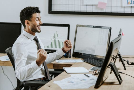 Best discount brokerage account promotions in Canada